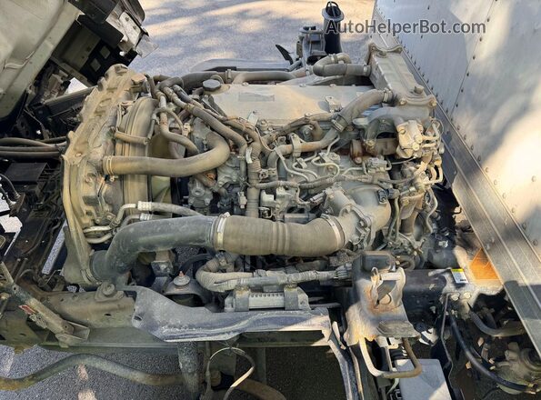JALC4W163L7010295 2020 ISUZU NPR Белый Вид панели приборов