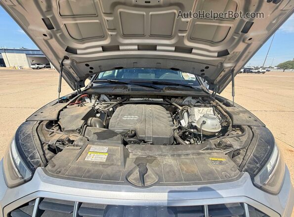 WA1BAAFY2M2050718 2021 AUDI Q5 Серебряный Вид панели приборов