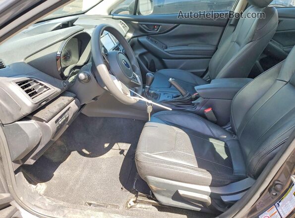 4S3GKAA69J1603526 2018 SUBARU IMPREZA Серый Вид панели приборов