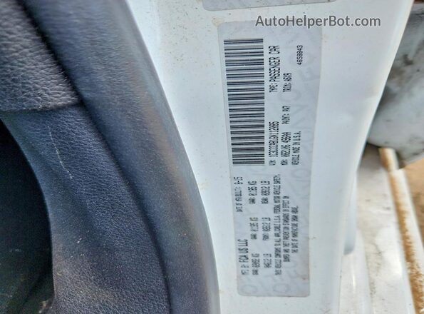 1C3CCCAB1GN112085 2016 CHRYSLER 200 Белый Вид подкапотного пространства