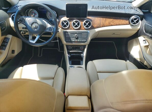 WDCTG4GB8GJ203207 2016 MERCEDES-BENZ GLA Черный Вид щитка приборов