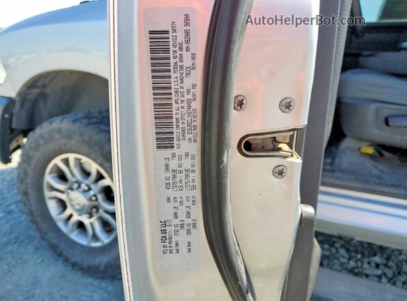 3C6UR5CL1HG740469 2017 RAM 2500 Серебряный Вид наклейки с VIN-кодом