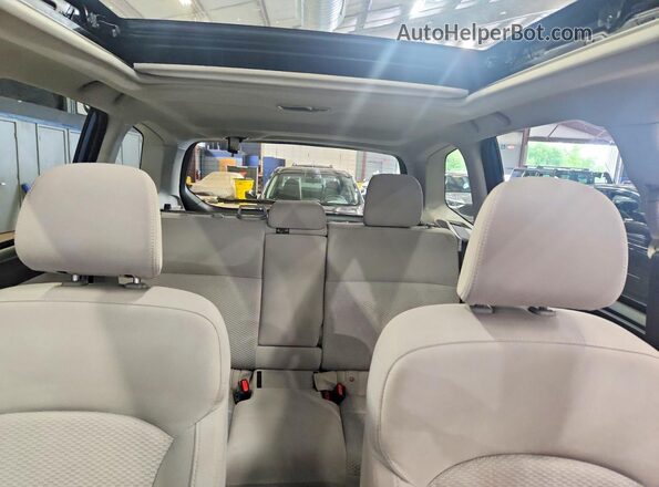JF2SJADC8GH448726 2016 SUBARU FORESTER Blue Вид задньої частини салону