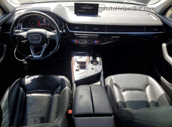 WA1AAAF79JD045955 2018 AUDI Q7 Black Вид щитка приладів