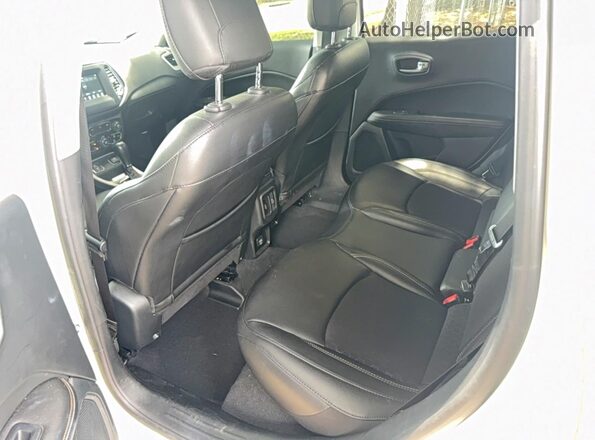3C4NJCBB5MT559975 2021 JEEP COMPASS Белый Вид подкапотного пространства