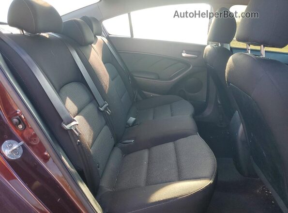 3KPFK4A76HE050220 2017 KIA FORTE Темно-бордовый Вид задней части салона