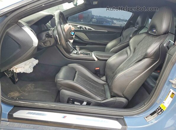 WBSAE0C08LCD86067 2020 BMW M8 Синий Вид панели приборов