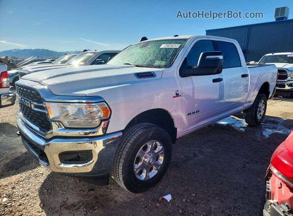 3C6UR5DL7PG544632 2023 RAM 2500 Белый Передняя левая четверть