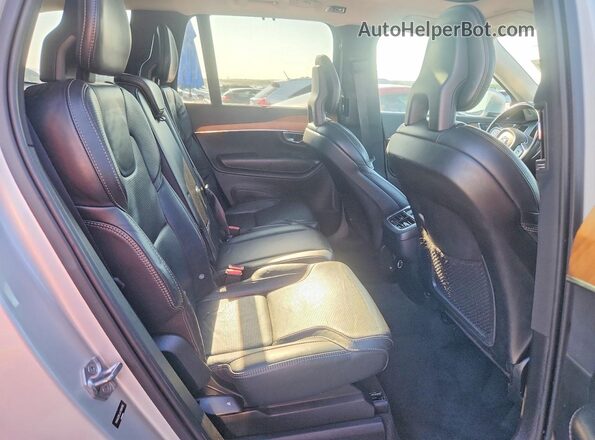 YV4A22PL8J1199706 2018 VOLVO XC90 Серебряный Вид задней части салона