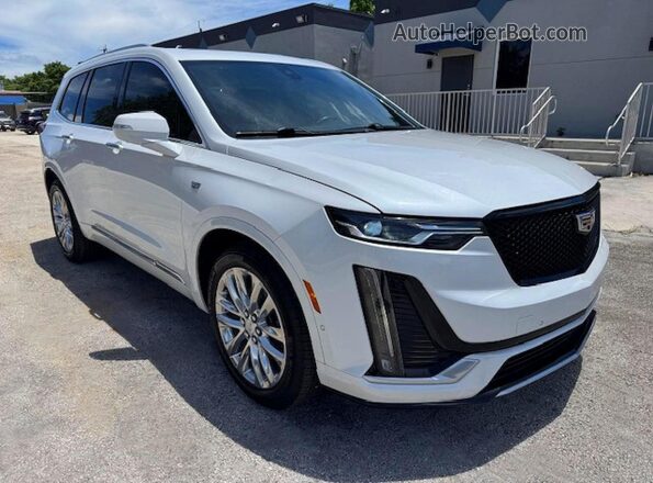 1GYKPCRS4MZ181724 2021 CADILLAC XT6 Белый Вид спереди