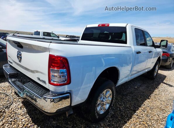 3C6UR5DL4PG537685 2023 RAM 2500 Белый Передняя правая четверть