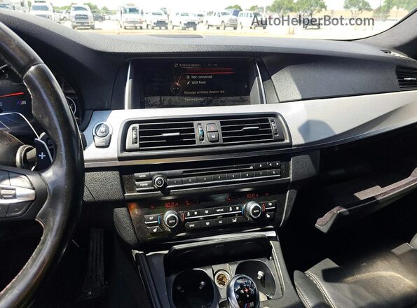WBSFV9C55GD595740 2016 BMW M5 Gray Vista del cuadro de instrumentos