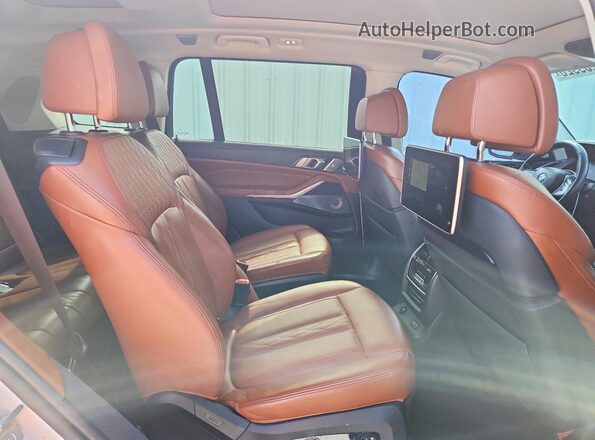 5UXCX4C55KLS36196 2019 BMW X7 Белый Вид подкапотного пространства