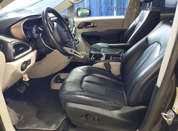 2C4RC1BG9KR665762 2019 CHRYSLER PACIFICA Угольный Вид панели приборов