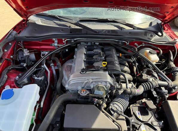 JM1NDAC79R0607083 2024 MAZDA MX-5 Темно-бордовый Вид панели приборов