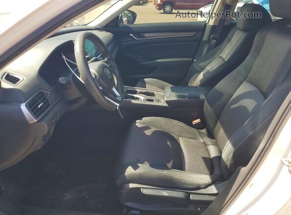 1HGCV1F19JA152831 2018 HONDA ACCORD White Вид панелі приладів