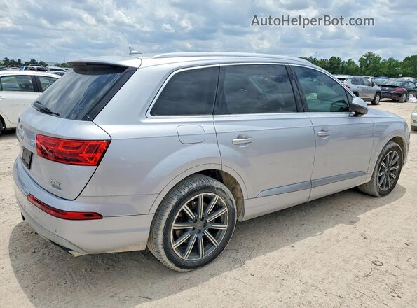 WA1VAAF70HD000883 2017 AUDI Q7 Серебряный Передняя правая четверть