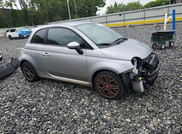 3C3CFFFH2JT469627 2018 FIAT 500 Серебряный Передняя правая четверть