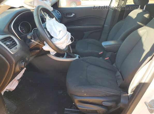 3C4NJCAB2JT286393 2018 JEEP COMPASS White Widok wnętrza z przodu