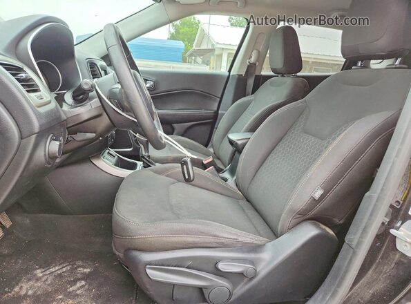 3C4NJCAB3JT204185 2018 JEEP COMPASS Black Widok wnętrza z przodu