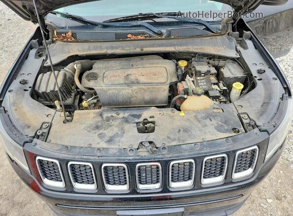 3C4NJCAB3JT204185 2018 JEEP COMPASS Black Widok komory silnika