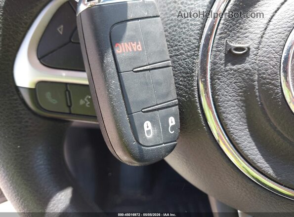 3C4NJCAB6JT211132 2018 JEEP COMPASS Черный Вид панели приборов