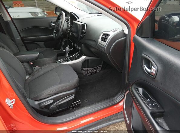 3C4NJCAB6JT286560 2018 JEEP COMPASS Orange Vista interior delantera