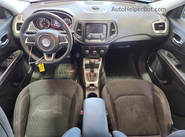 3C4NJCAB7HT658191 2017 JEEP COMPASS Gray Vista del salpicadero