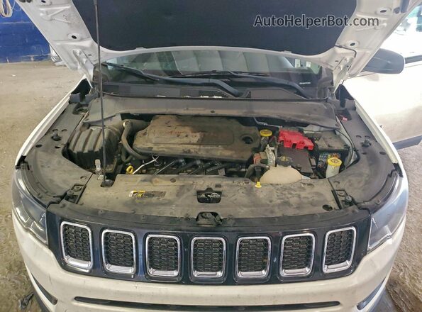3C4NJCABXLT118200 2020 JEEP COMPASS White Widok komory silnika