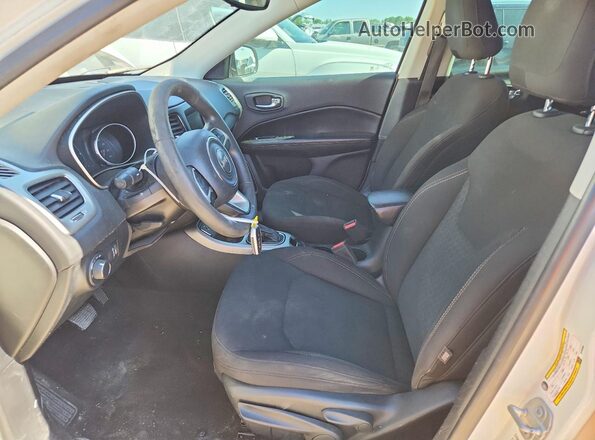 3C4NJCABXMT535902 2021 JEEP COMPASS White Widok wnętrza z przodu