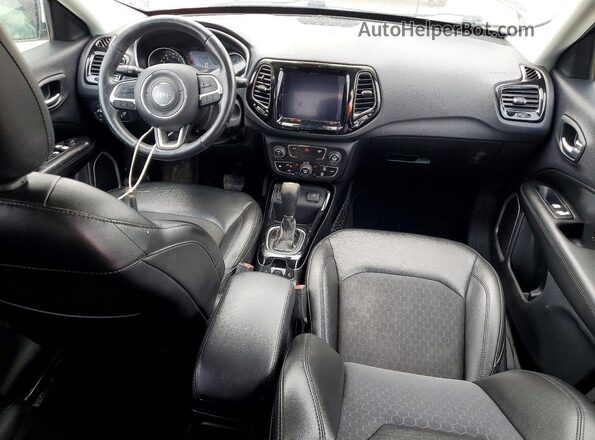 3C4NJCBB0KT715403 2019 JEEP COMPASS Черный Вид панели приборов