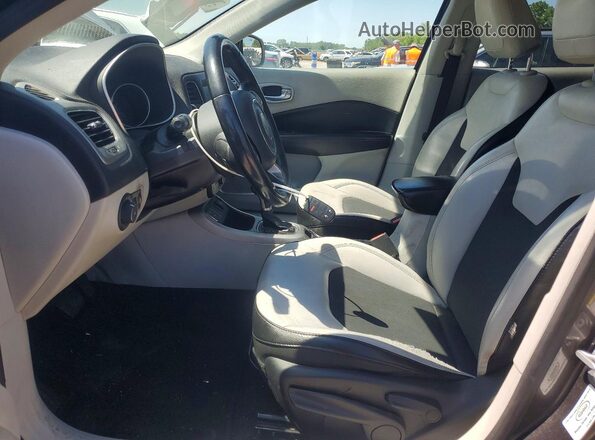 3C4NJCBB0KT715434 2019 JEEP COMPASS Gray Widok wnętrza z przodu