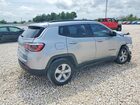 2019 Jeep Compass Серебряный vin: 3C4NJCBB6KT801220