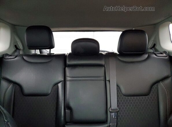 3C4NJCBB7JT503225 2018 JEEP COMPASS Серый Вид задних сидений