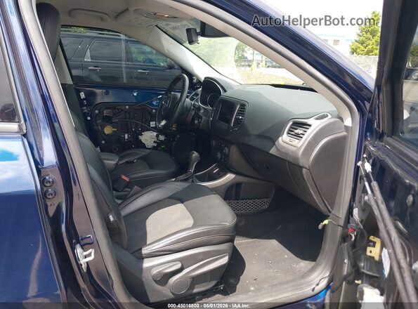 3C4NJCBB7KT743781 2019 JEEP COMPASS Dark Blue Вид салона спереди