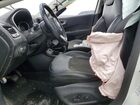 2020 Jeep Compass White vin: 3C4NJCBB8LT169726