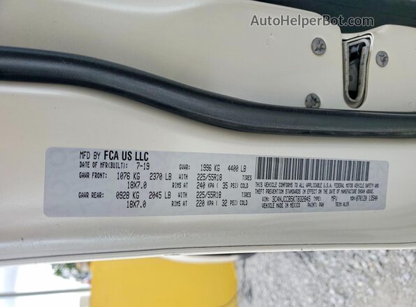 3C4NJCCB5KT832845 2019 JEEP COMPASS White Widok naklejki z numerem VIN
