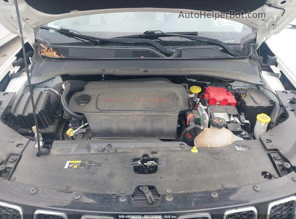 3C4NJCCB6LT179802 2020 JEEP COMPASS Белый Вид сзади