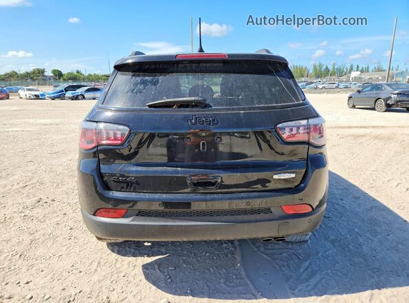 3C4NJDAB0LT174569 2020 JEEP COMPASS Black Widok z tyłu