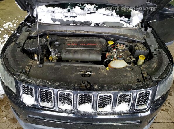 3C4NJDAB2HT666821 2017 JEEP COMPASS Black Rear interior view