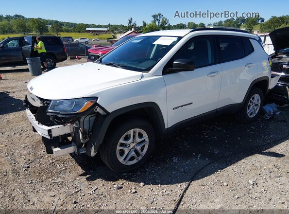 3C4NJDAB5JT246119 2018 JEEP COMPASS Белый Передняя левая четверть