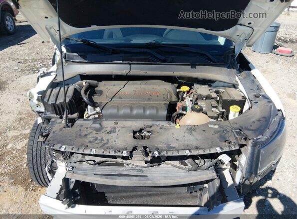 3C4NJDAB5JT246119 2018 JEEP COMPASS Белый Вид сзади