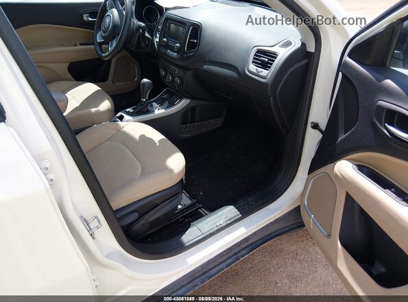 3C4NJDAB5JT392276 2018 JEEP COMPASS Red Widok wnętrza z przodu
