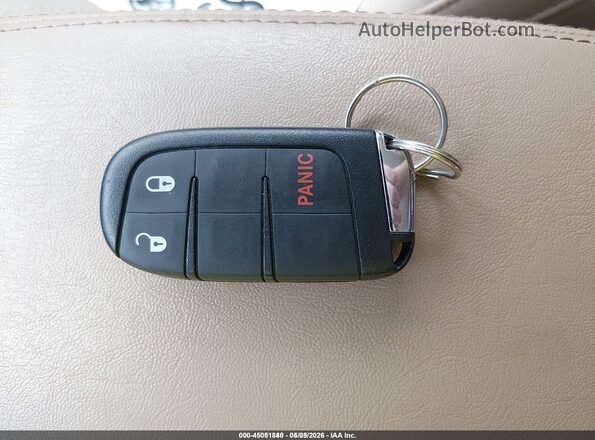 3C4NJDAB5JT392276 2018 JEEP COMPASS Red Widok deski rozdzielczej