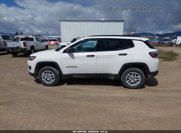 3C4NJDAB5JT392276 2018 JEEP COMPASS Red Widok wnętrza 360 stopni