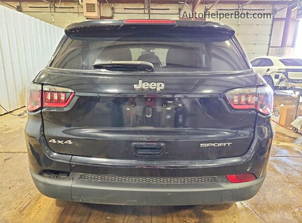 3C4NJDABXHT642394 2017 JEEP COMPASS Black Widok z tyłu