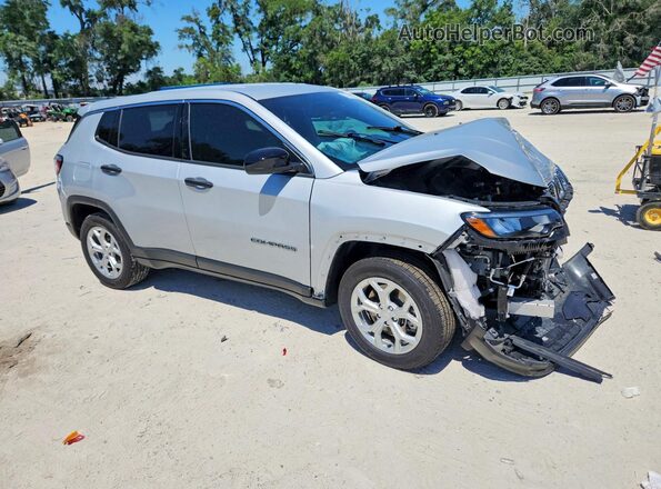 3C4NJDANXRT135099 2024 JEEP COMPASS Серебряный Передняя правая четверть