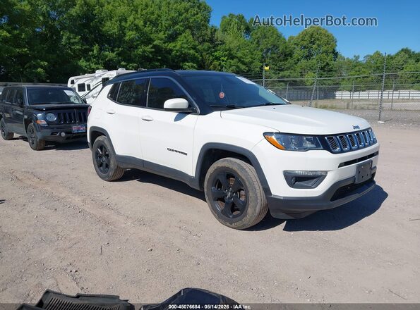 3C4NJDBB0JT144659 2018 JEEP COMPASS White Przód prawy