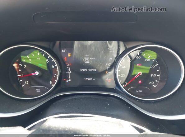 3C4NJDBB0JT144659 2018 JEEP COMPASS White Widok tylnych siedzeń