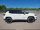 2018 Jeep Compass Latitude 4x4 White vin: 3C4NJDBB0JT144659